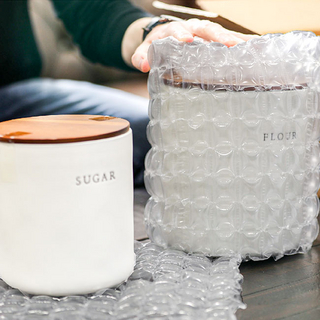 HC Renew Kissenfolie schützt die Produkte während des Transports HC Renew Kissenfolie schützt die Produkte während des Transports