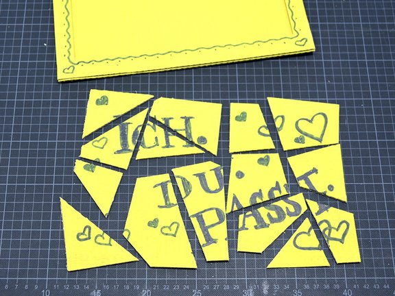 Paul Hildebrandt AG | Puzzleanleitung Valentinsbotschaft| Puzzelteile Paul Hildebrandt AG | Puzzleanleitung Valentinsbotschaft| Puzzelteile