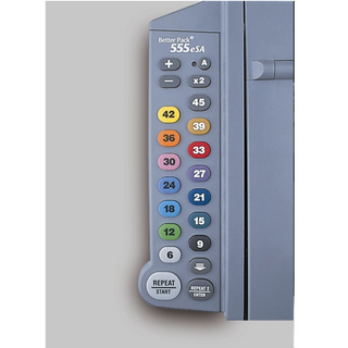 farbiges Softtouch-Bedienfeld mit 14 vorprogrammierte Längen per Direktwahl, individuelle Längenanpassung per + / – -Taste farbiges Softtouch-Bedienfeld