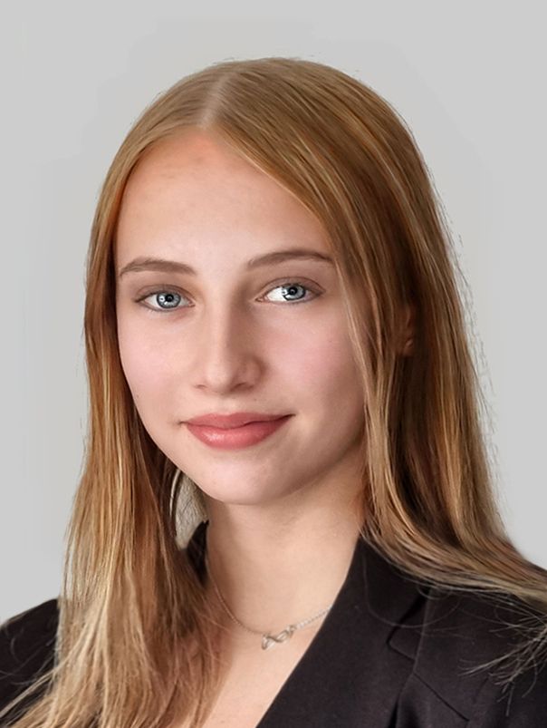 Hildebrandt_LotteSchroeder_loebischau_auszubildende_NEU_15-06-2023.jpg 